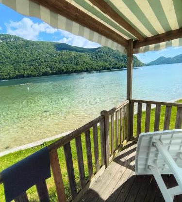 mobil home 4 personne 2 chambre vu lac a condes