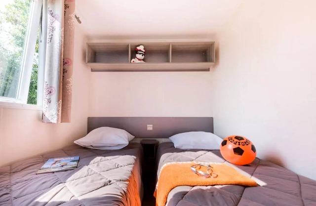 Mobilheim 3 Zimmer 4 Personen + TV - 3 Sonnen