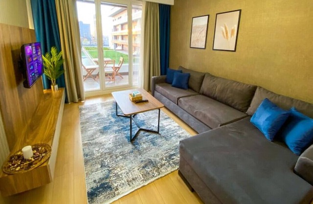 Modern 1+1 Apartment (with terrace) - Core Living