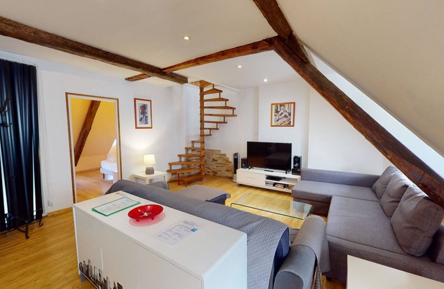 Modern 100m² T3 duplex apartment - Allée Etigny