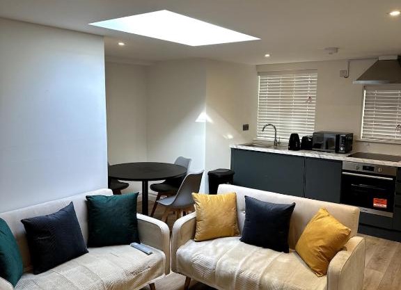Modern 2-Bed Flat in Euston