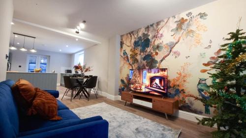 Modern 2-Bed Townhouse - Free Private Parking