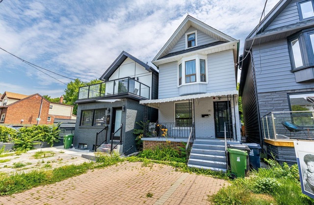 Modern 2-Bedroom Retreat Steps from Danforth
