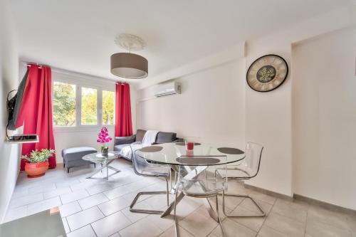 Modern 2BR Flat - Haut de Nice