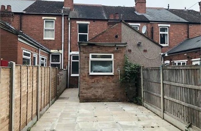 Modern 3 Bed, 4 Bath Property Located In Coventry City Centre