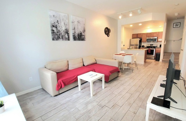 MODERN*3BR2BA*MASTER GROUNDFLOOR*GATED*AMENITIES