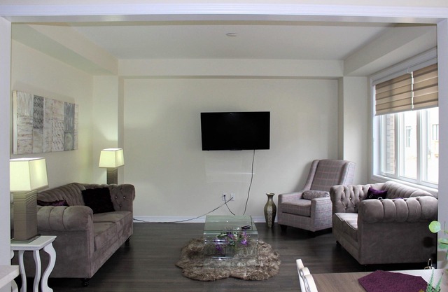 Modern 4Bed 3Bath Home Close to Niagara Falls & Parks