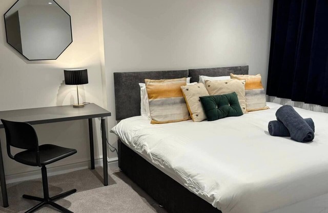 Modern 5-Bed House in London close Excel - Big Ben