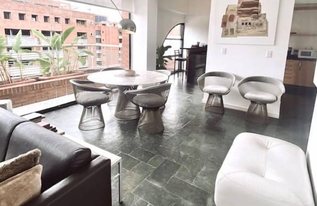 Modern and Bright PH in Campo Alegre