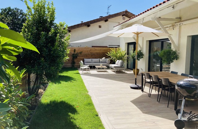 Modern and quiet villa in the heart of the vineyards