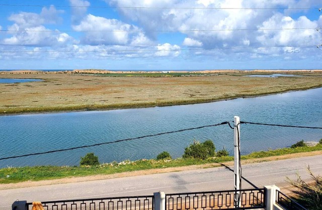 Modern apart with breathtaking views of the water 2