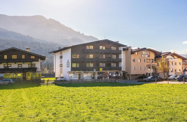 Modern apartment, 100 metre from the ski bus