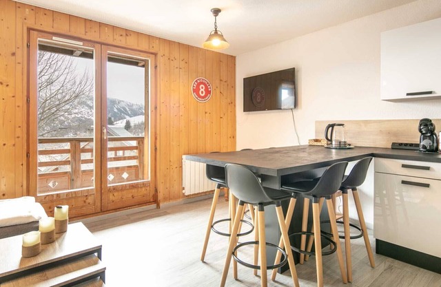 Modern apt 4 ppl with balcony, near from the ski runs