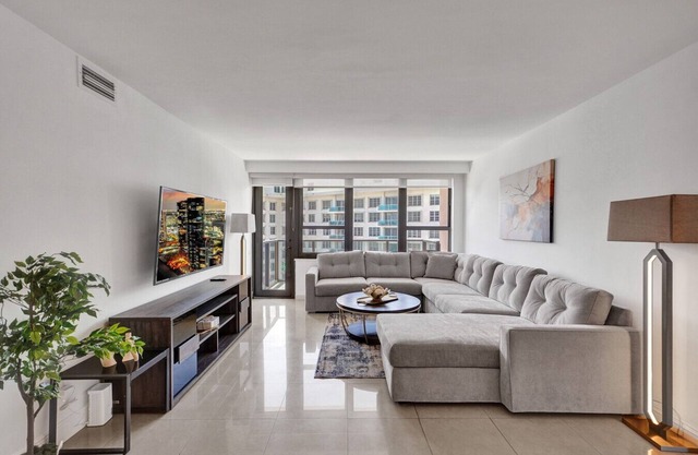 Modern Beach Retreat | 2BR/2BA + Pools, Sauna, Gym | Oceanfront Building 1615