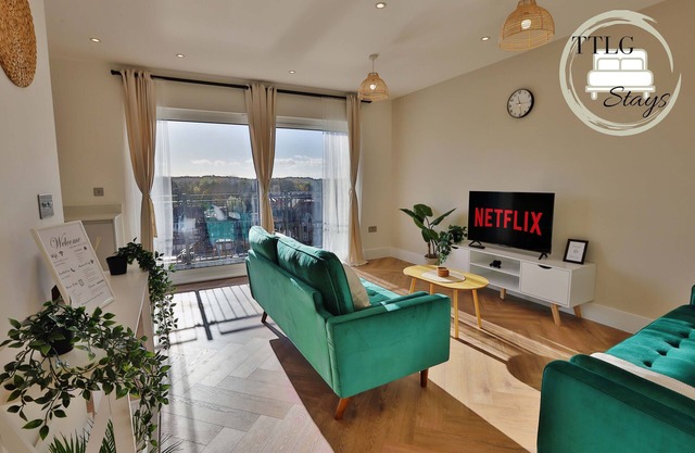 Modern City Escape by TTLG Stays