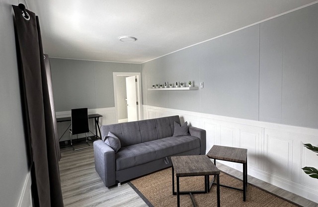 Modern Comfort Near Nature! Ideal for a hunting & fishing getaway