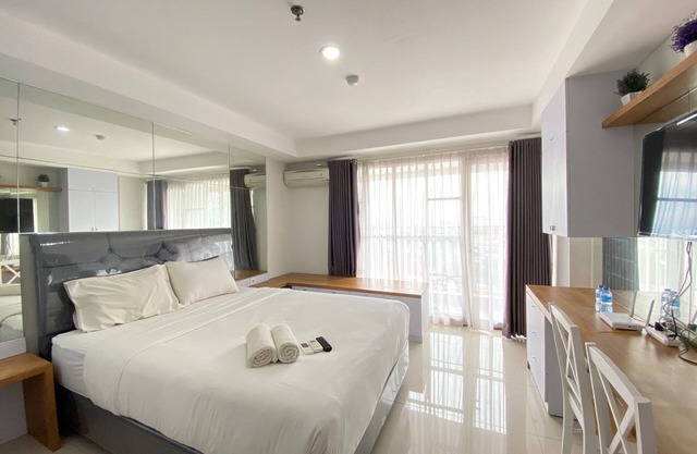Modern & Comfy Studio Apartment at Tamansari Tera Residence