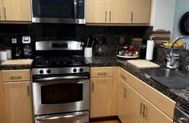 Modern Condo With Estuary Views-Monthly Discount!