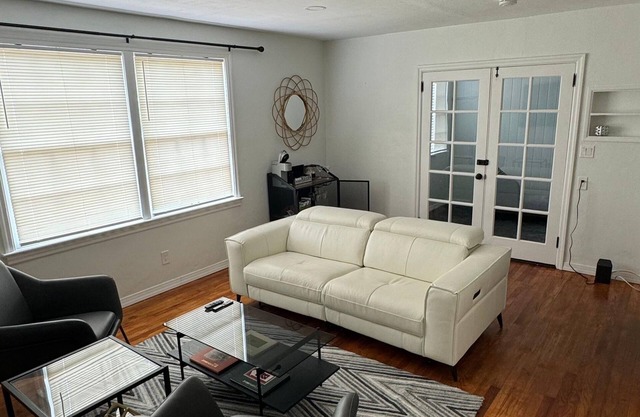 Modern Cozy Cottage Sebring FL