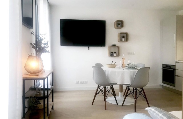 Modern & Cozy One Bedroom Apartment - Paul Arène - Antibes