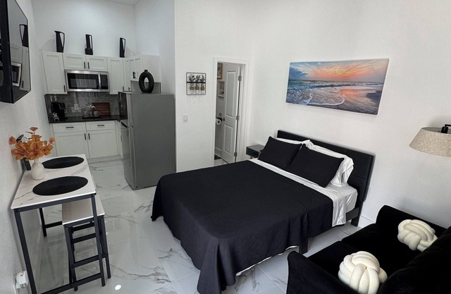 Modern & Cozy Studio— Stylish ComfortnAwaits