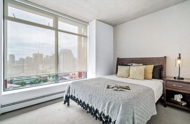Modern Downtown Stay!
