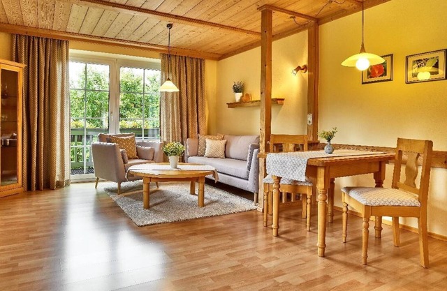 Modern eingerichtete 49 qm Wohnung in der Glasstadt Frauenau