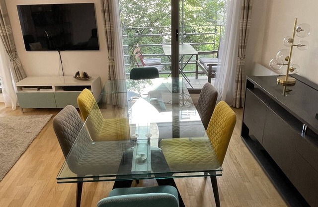 Modern family apartment-3 bedrooms & 1 study