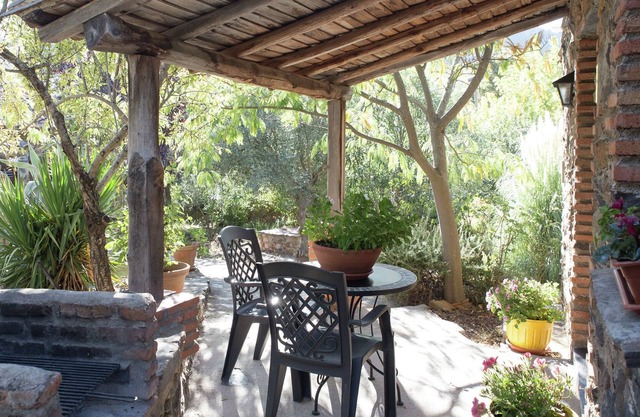 Modern Farmhouse in Valencia de Alcántara with Pool