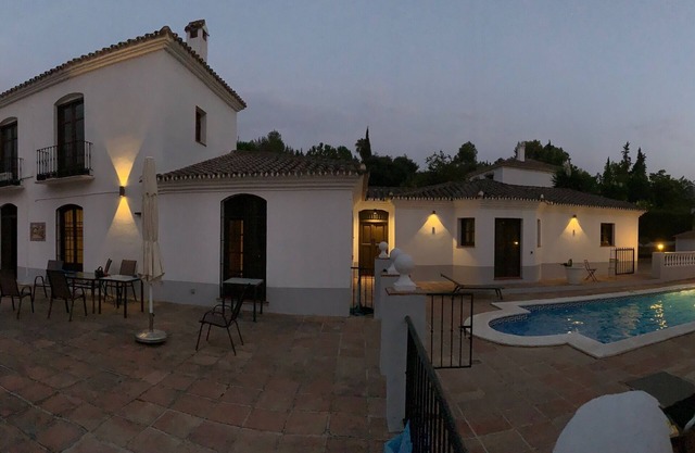 Modern holiday home with lots of privacy, pool and 2 terraces