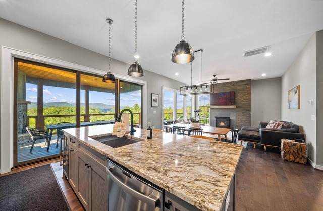 Modern Home with Community Amenities