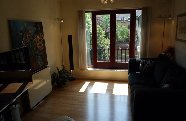 Modern London Tower Bridge apartment