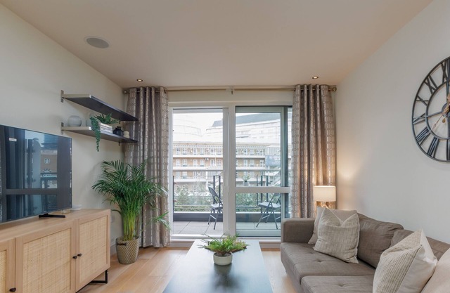 Modern one-bedroom apartment