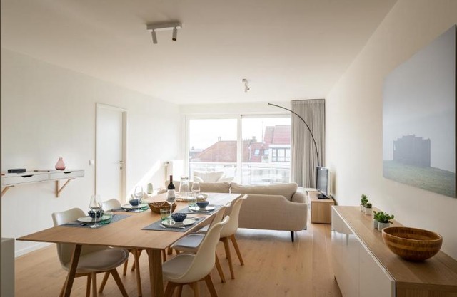 Modern & spacious apartment near beach in Knokke