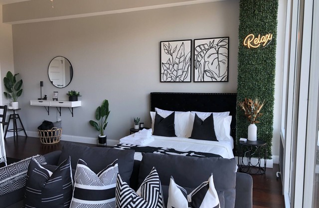 ★ Modern Studio Apt Downtown and Gym ★