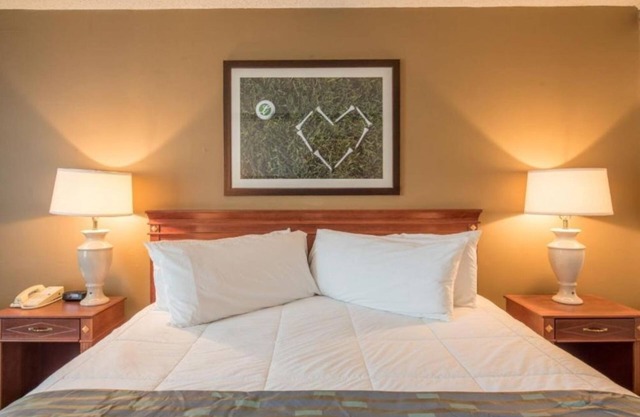 Modern Studio at Lakeview Golf Resort w Pool