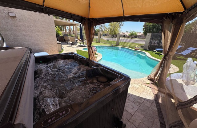 Modern Studio in Peoria with Private Pool, Hot Tub, Cabana, Fire Pit and more