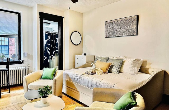 Modern Studio Near Yale