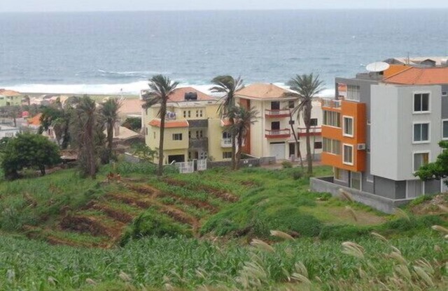 Modern T1 with Sea-Mountain View