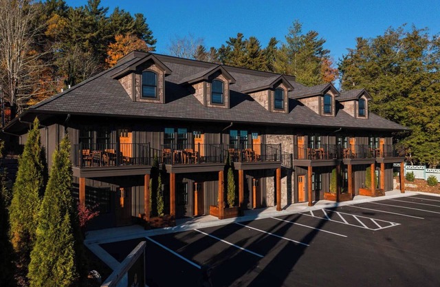 Modern Townhome with Balcony Located on Main St In Downtown Blowing Rock