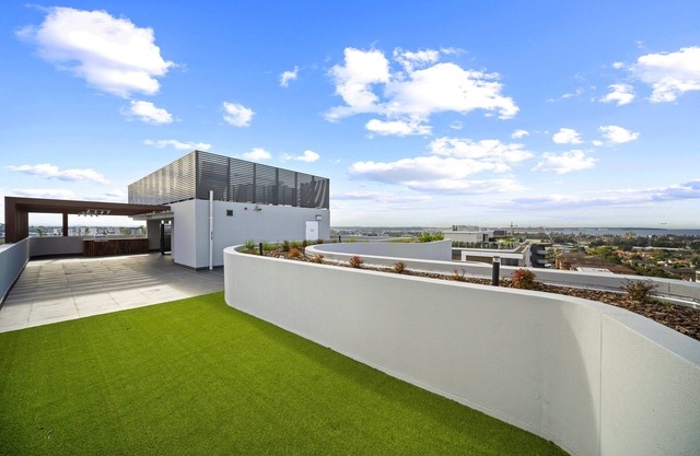 Modern Toy style APT@Kogarah