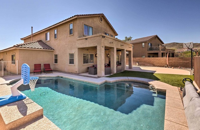 Modern Tucson Home w/Patio + Saltwater Pool!