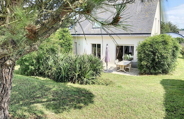 Modern Villa with Terrace, Enclosed Garden, and Large Basement near Mont Saint-Michel