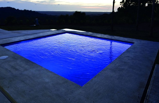 Modern villa with pool! Ideal for families!