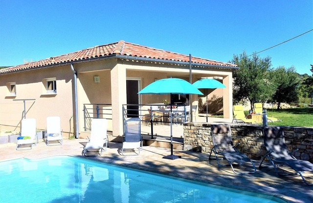 Modern Villa with Private Heated Pool – Sleeps 6 – Serene Countryside Retreat