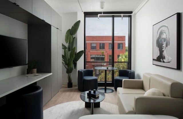 Modern Ybor 2BD | Free Parking | Mins to DT!