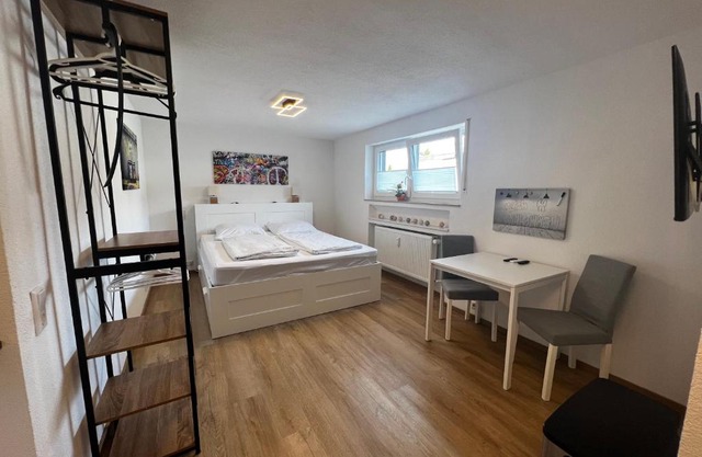 *moderne Wohnung ANTON in VS mit Küche+Bad