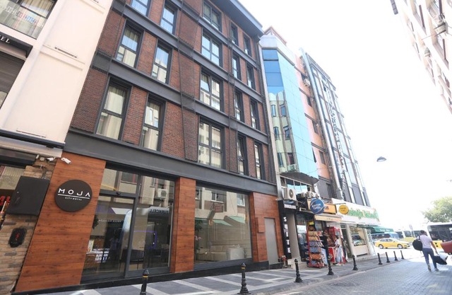 Moja City Hotel