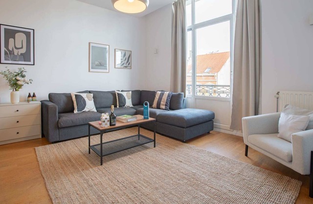 Moliere V - One Bedroom Apartment, Sleeps 4
