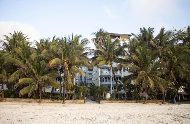 Mombasa Vacations Beach Studio A11